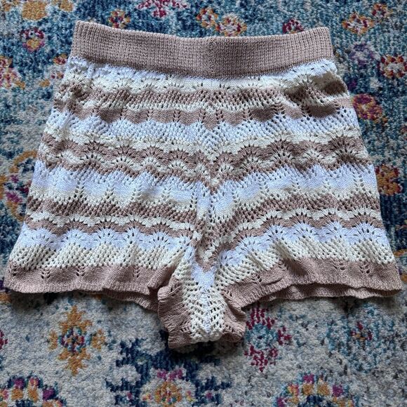 Cupshe Taupe Crochet Shorts Women's Size Medium - Picture 1 of 5